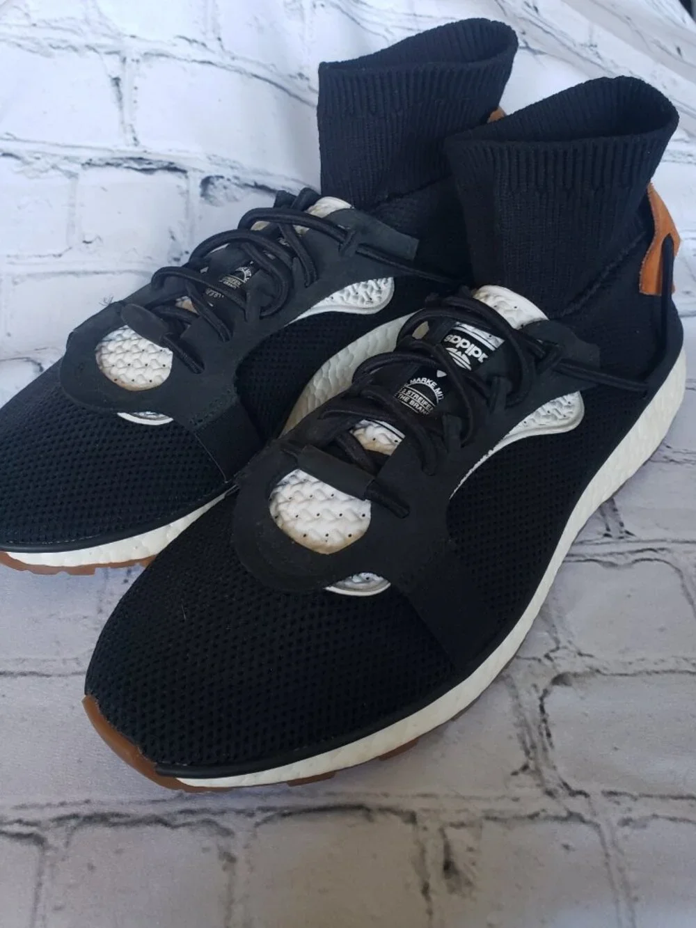 Adidas Originals Alexander Wang AW RUN Black/White/Gum Size 8 VERY RARE! - Picture 4 of 8